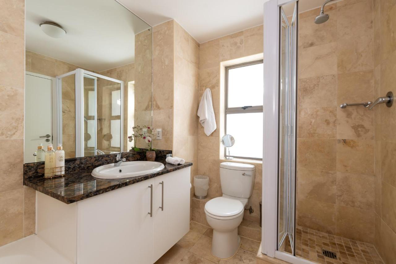Appartement Stylish De Waterkant Loft With Pool, Parking And Table Mtn Views