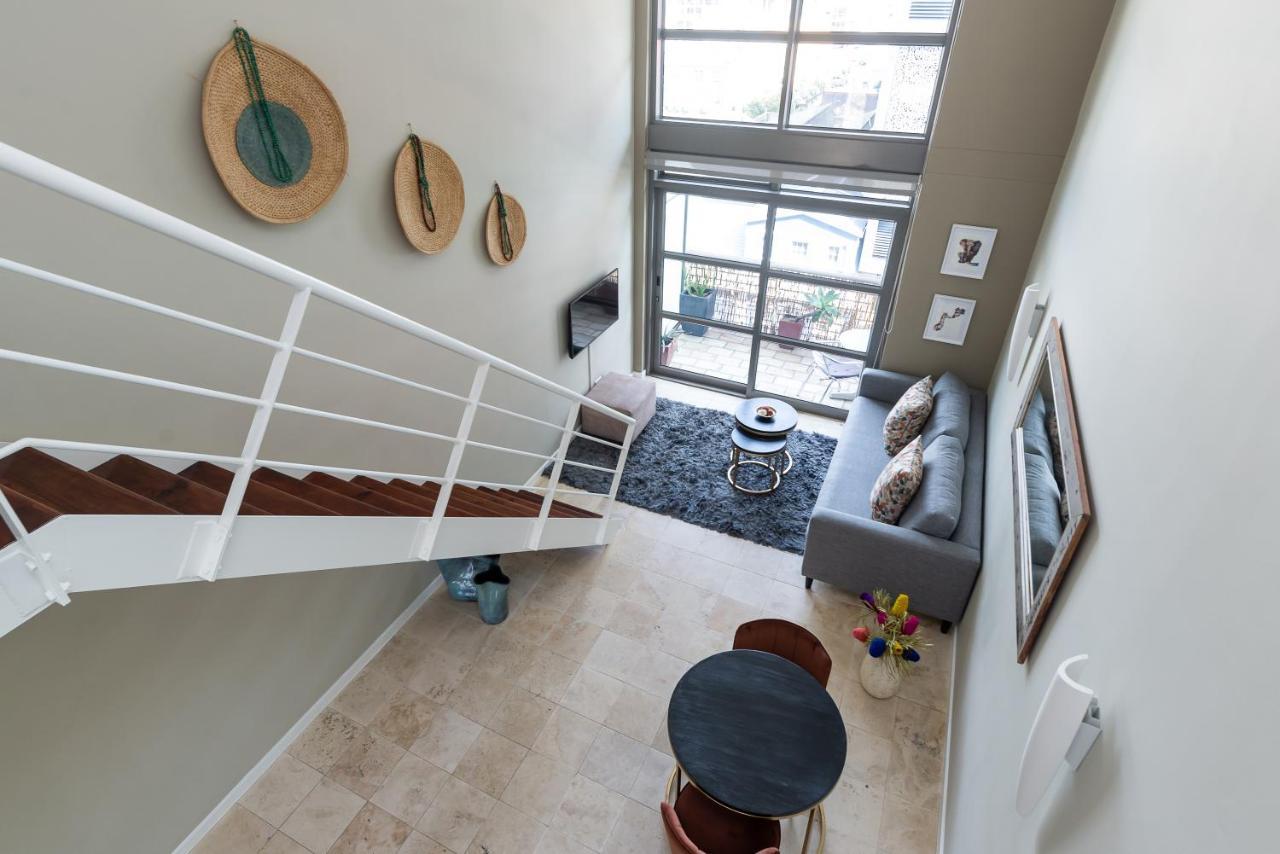 Stylish De Waterkant Loft With Pool, Parking And Table Mtn Views Appartement